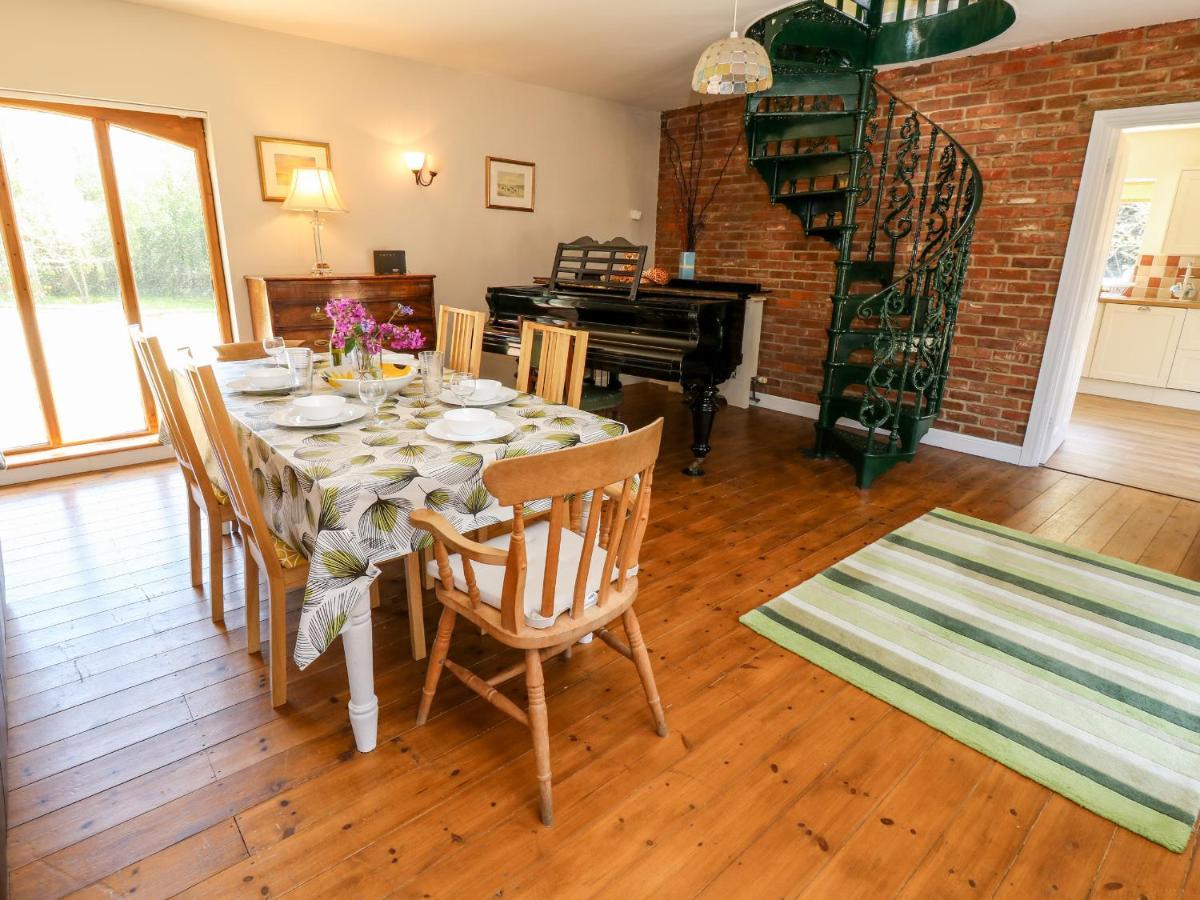 The Coach House Villa Ryde  Dış mekan fotoğraf